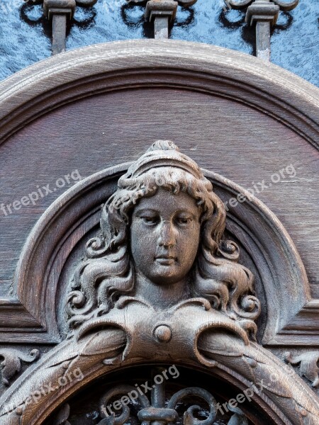 Architecture Door Historicism Carving Building