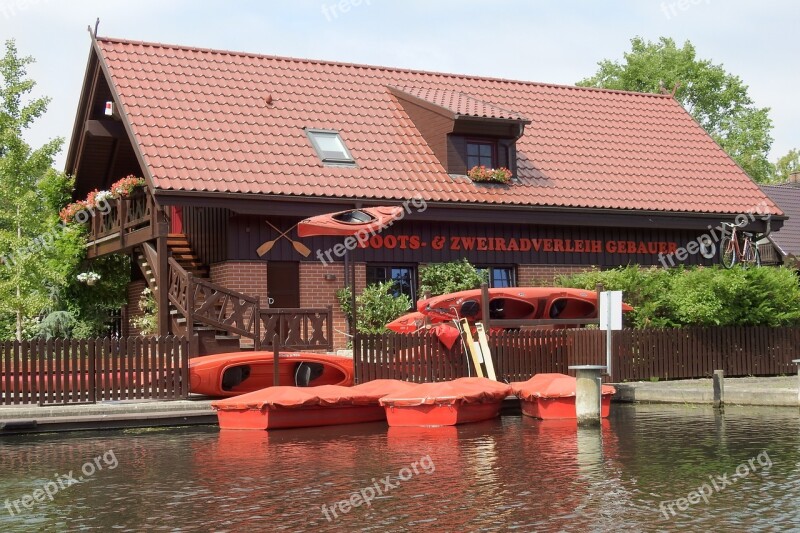 House Above The River Haven Sprewa Boats Kayaks