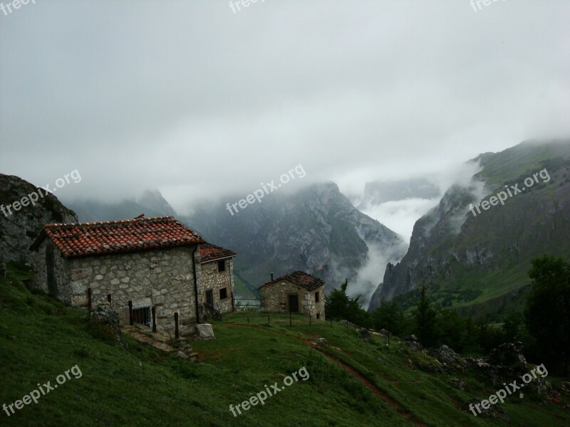 Asturias Ascension Peak Urriellu Wind