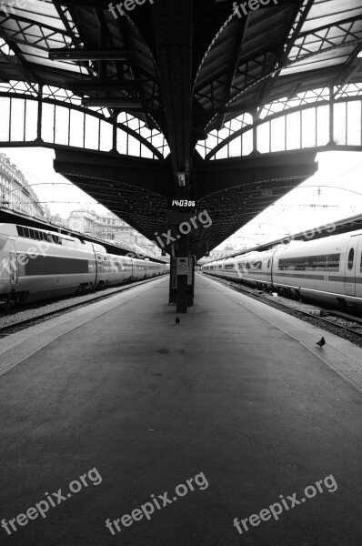 Gare De L'est Train Station Travel Wharf