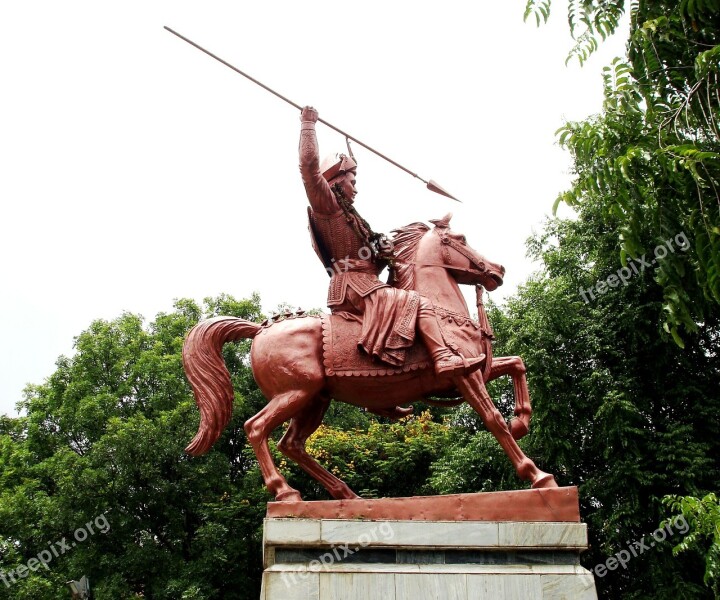 Bajirao Peshave Statue Pune Tourism Maharashtra Tourism India Tourism Places In Pune