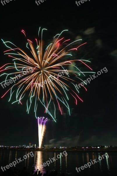 Zigzag Colorful Fireworks Hanabi Colored