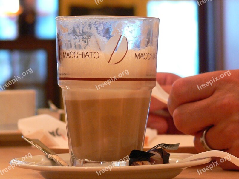 Latte Macchiato Coffee Cafe Café Au Lait Milk Cafe