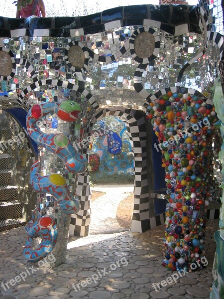 Building Art Modern Art Garden Of Tarot Niki De Saint Phalle