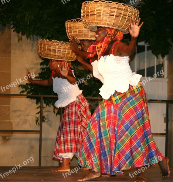 Show Dance Caribbean Women Color