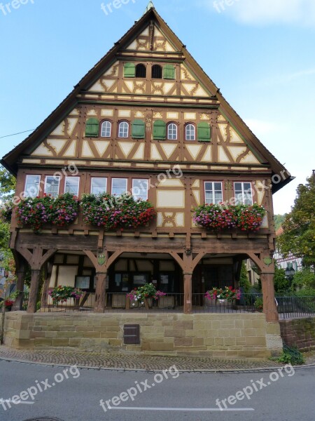 Truss House Town Hall Village Monument