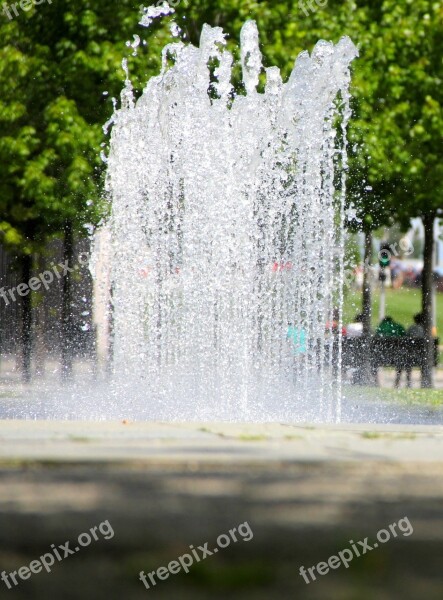 Fountain Water Fountain City Water Feature Free Photos