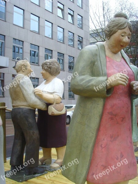 Lechner Sculpture Arts Couple Dancing