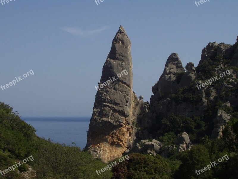 Cala Goloritzè Sardinia Climb Pinnacle Rock