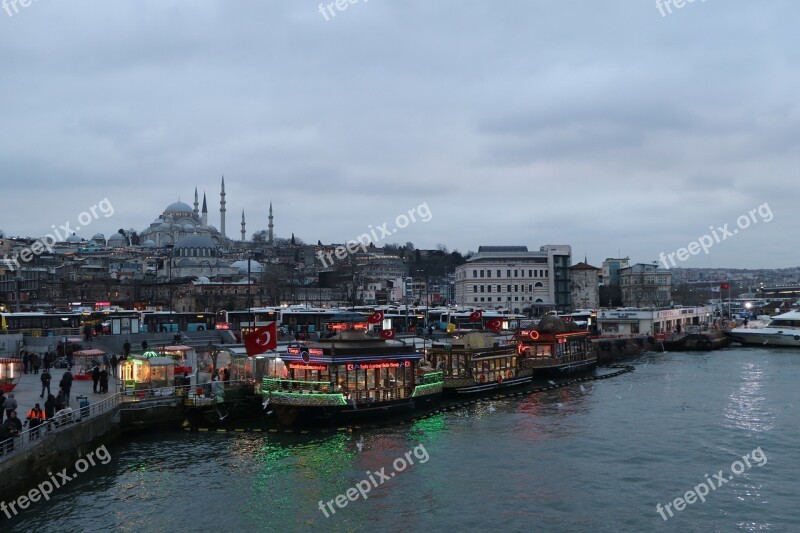 Eminönü Süleymaniye Boat Fisherman Fatih