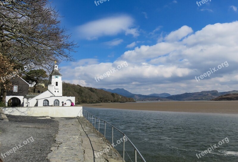 Portmeirion Snowdonia North Wales Uk Sea