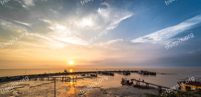 Sea Seaside Sky Water Beach