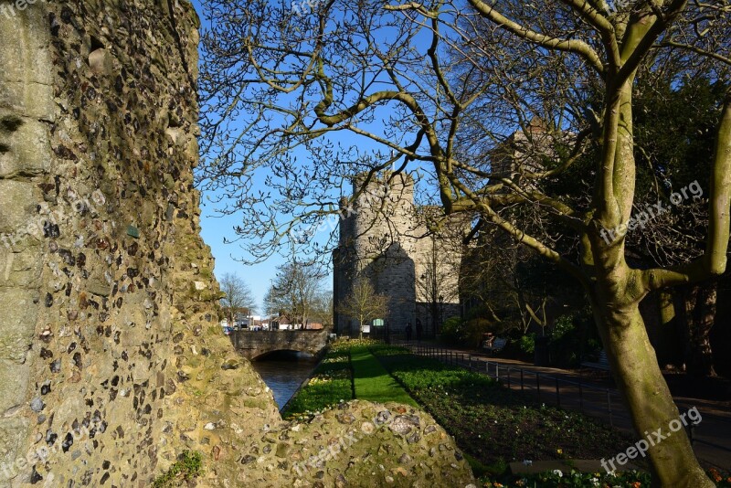 England Canterbury Gelding Sights Historical