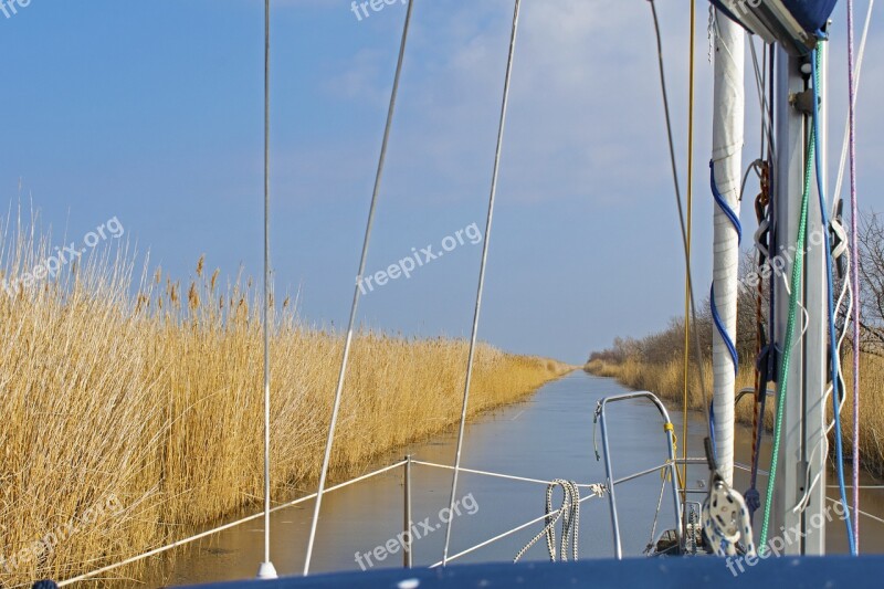 Sailing Boat Selgeln Water Neusiedler See Austria