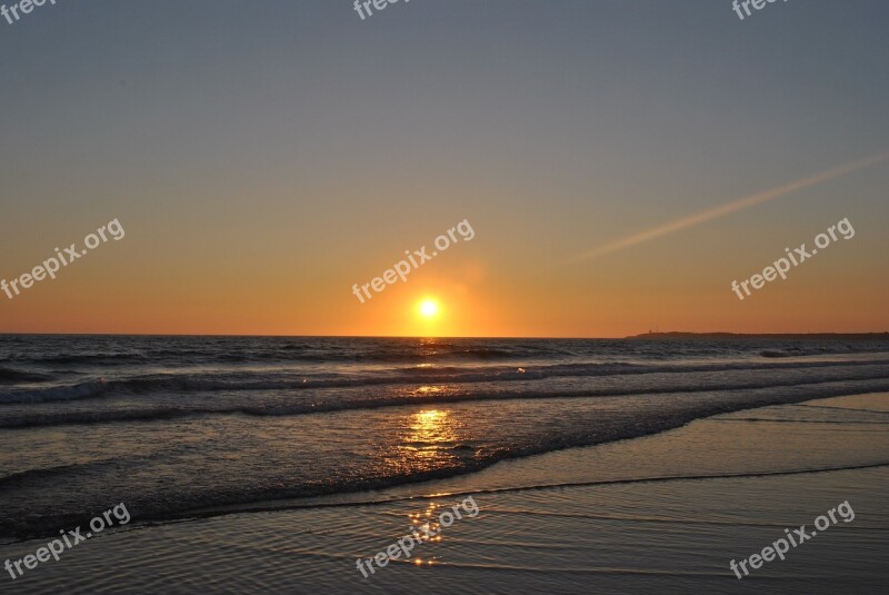 Beach Horizon Holiday Ocean Sea