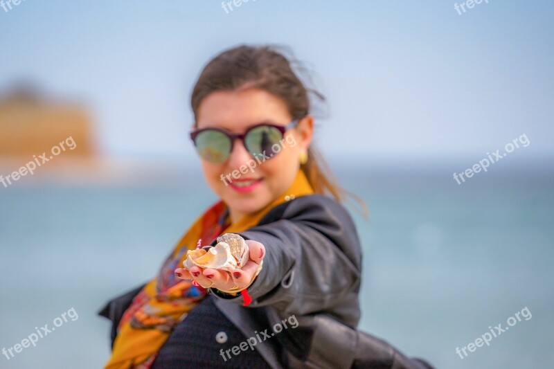 Girl Beach Romance Happiness Heart