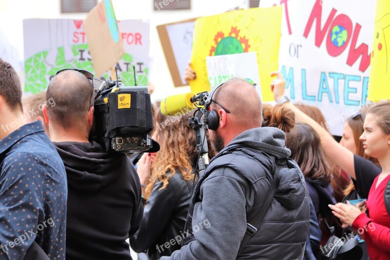 School Strike 4 Climate Demonstrations Zagreb Youth For Better World Interview With Demonstrators