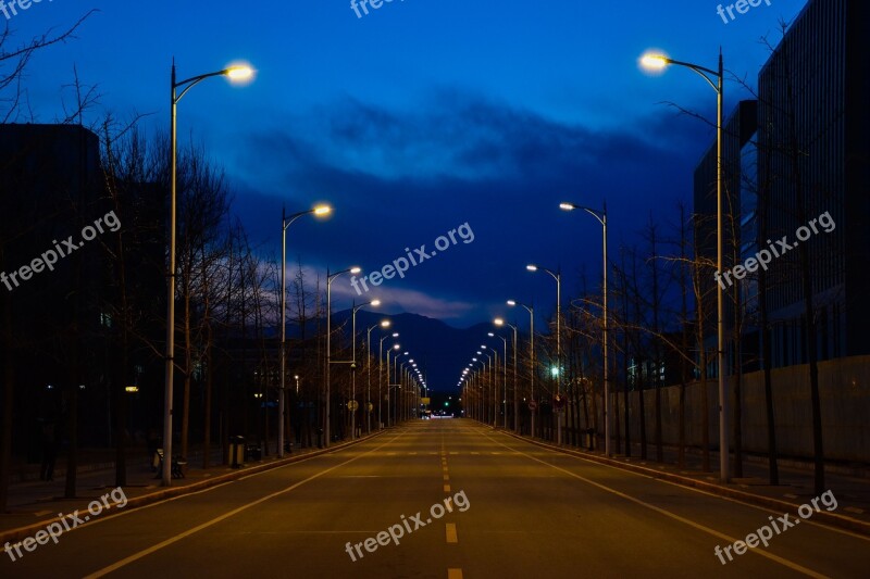 Be Quiet Distance Road Street Lamp Lights Down The Road