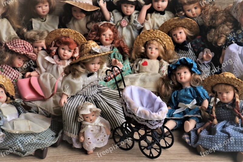 Stylish Dolls Nostalgia Retro Collection