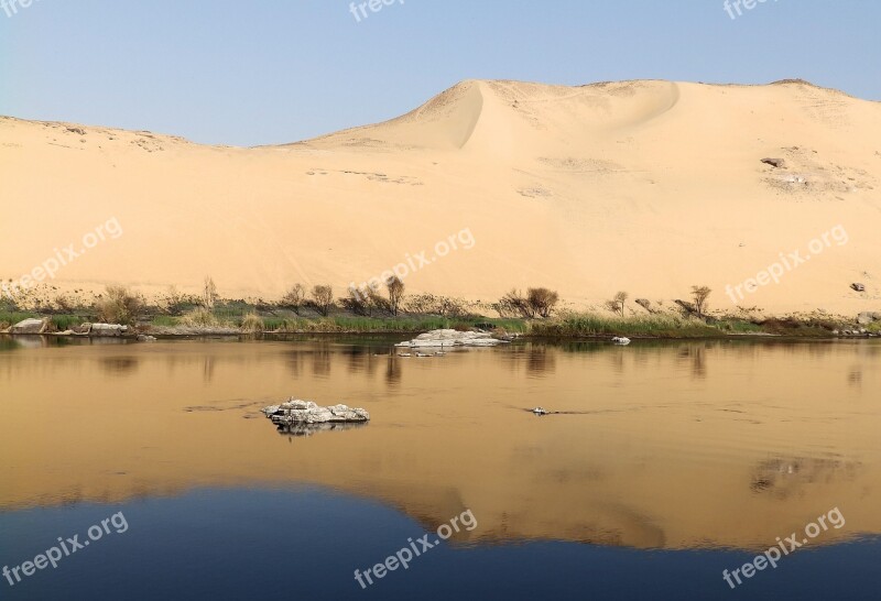 The Sand Dunes Desert River Mirror Rocks