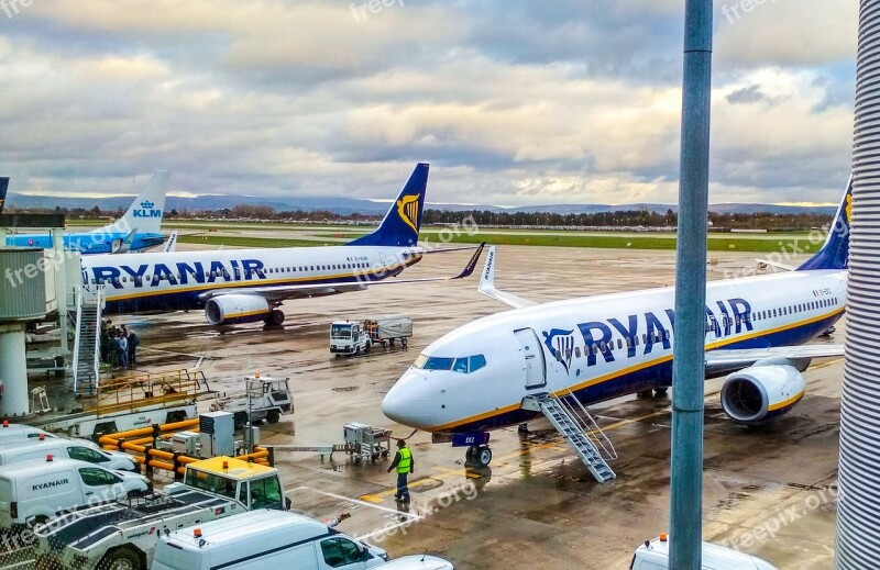 Airplane Ryanair Aircraft Travel Wing