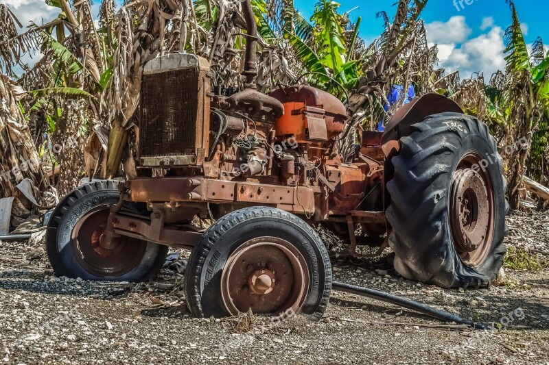 Tractor Old Oldtimer Rusty Aged