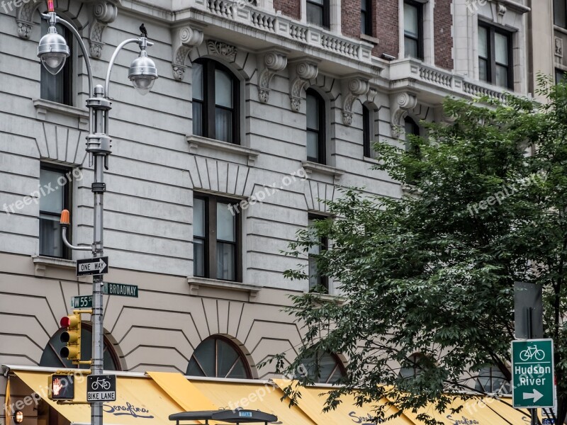 New York Facade Street Broadway Street Lamp