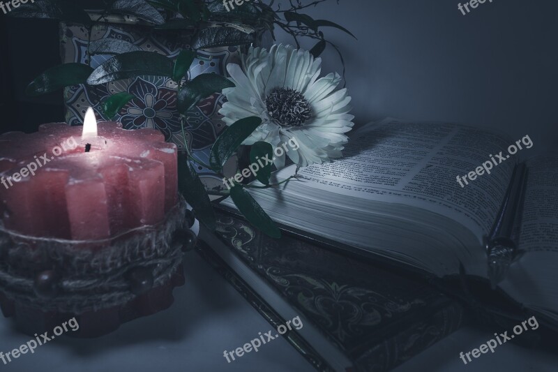 Candle Dark Books Gothic Romantic