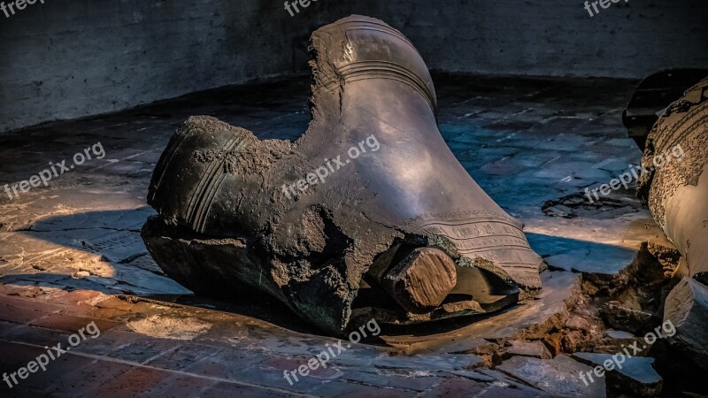 Bell Monument History Antiquity Religion