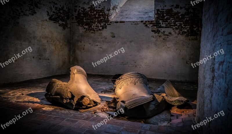 Bells Monument History Antiquity Religion