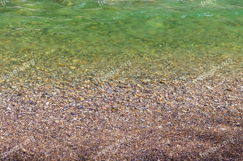 River Stones Bach Water Bank