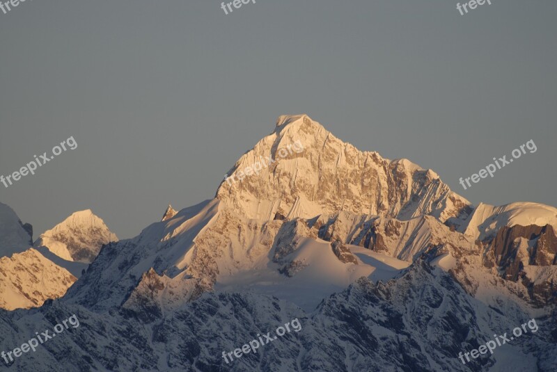 Nepal Langtang Himalaya Snow Travel