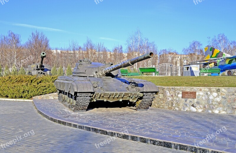 Defender Of The Fatherland Tank Monument War Army