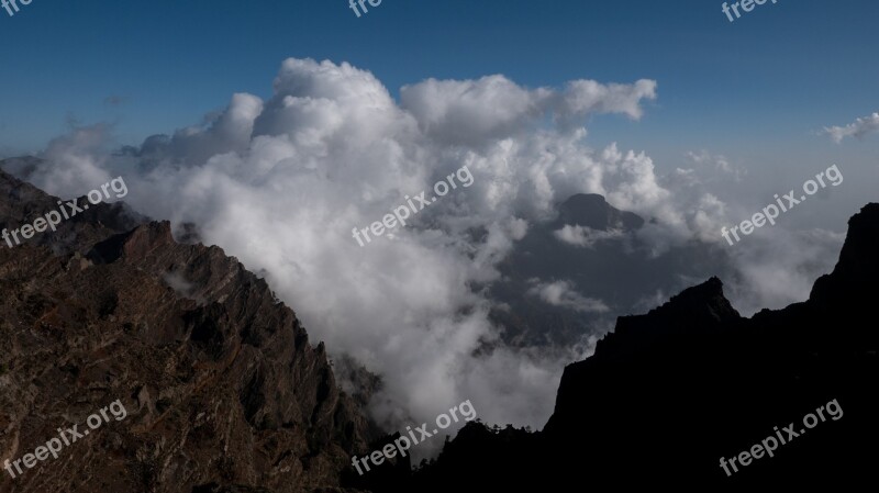 Volcanic Crater Cloud Mood Caldera De Taburiente Landscape National Park