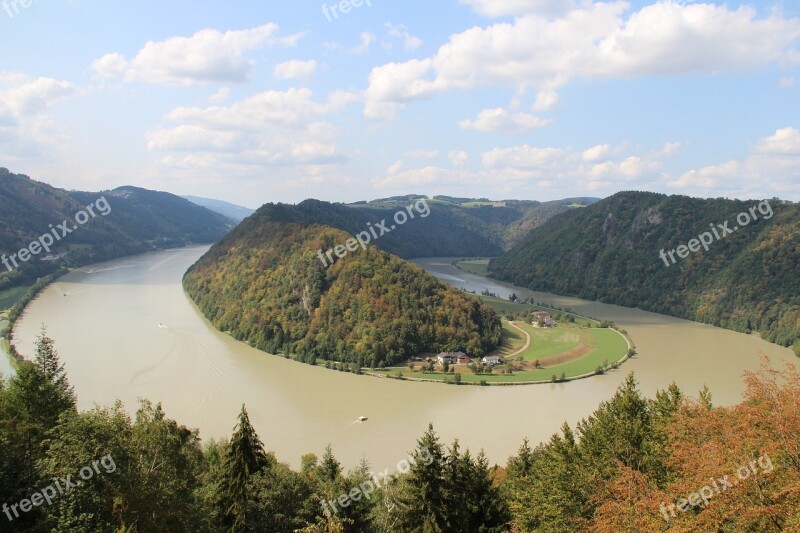 Danube Loop More Danube Schlögen The Danube Cycle Path