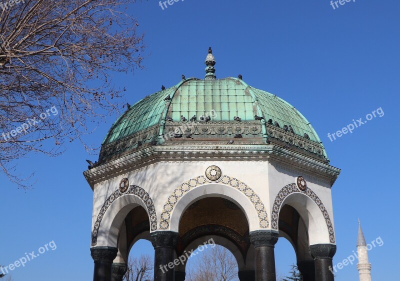 Fountain Date Istanbul Sultanahmet German