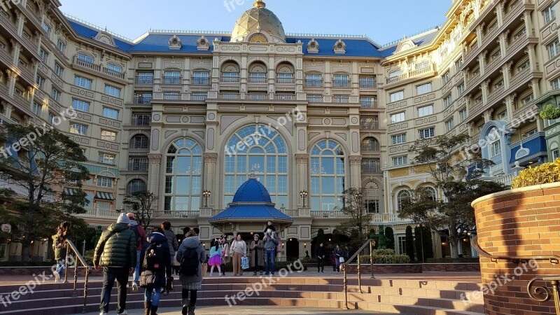 Disneyland Hotel Appearance Design Beautiful