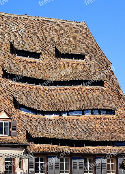 Roof Old Historically Bricks Architecture