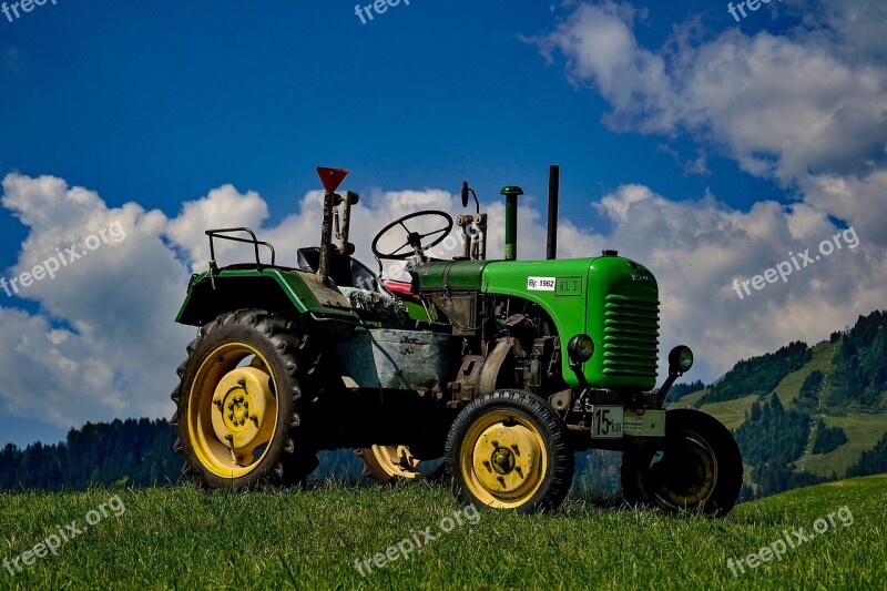 Tractor Green Landscape Working Machine Tractors