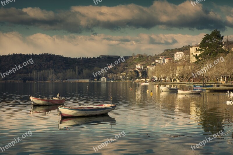 Boats Lake Boat Nature Blue