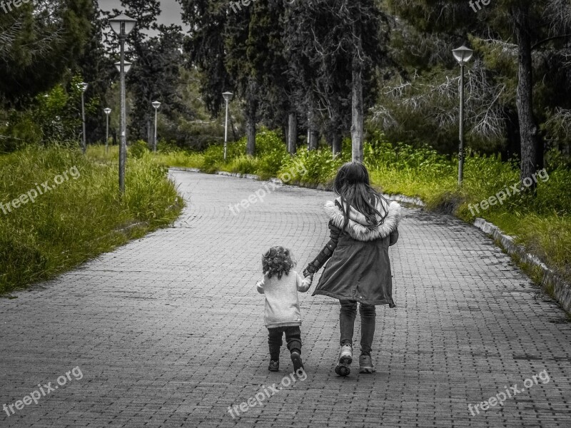 Sisters Girls Park Leisure Children