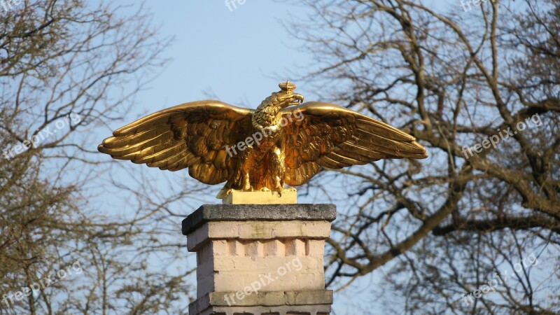 Adler Statue Monument Sculpture Bird