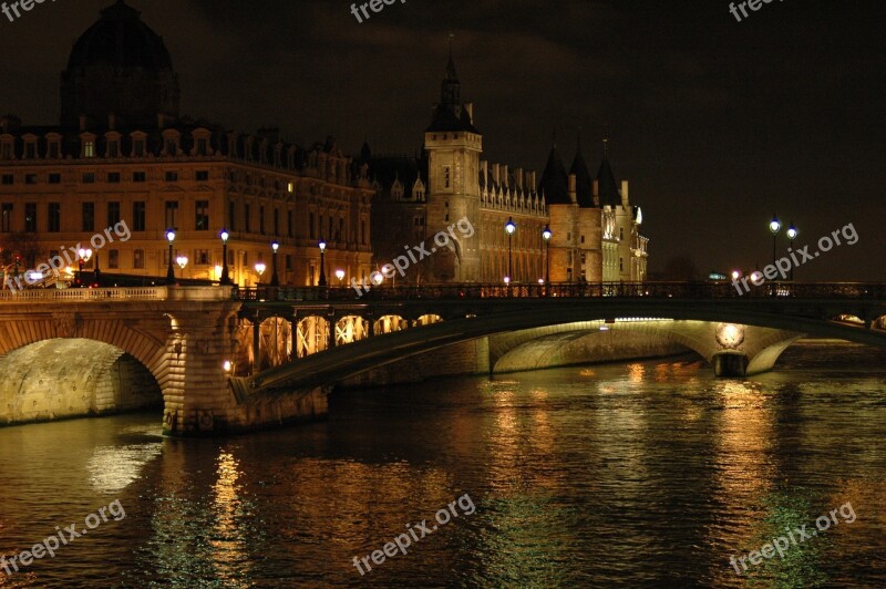 Paris Monument Concierge Seine River