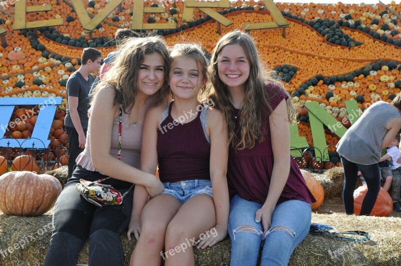 Teens Corn Maze Fall Girls Teenagers