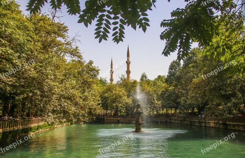 Urfa Halil Rahman Lake Pond Fountain