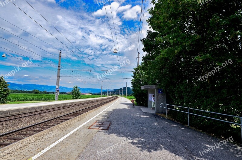 Railroad Track Stop Rail Traffic Wait Travel