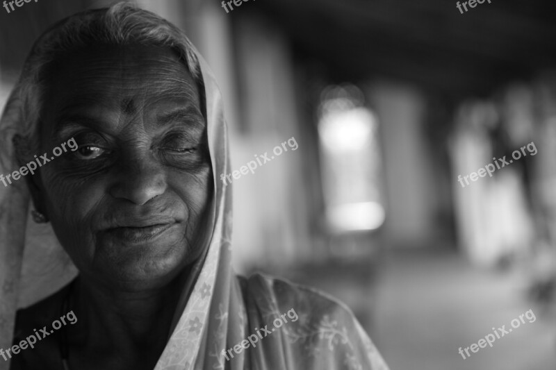 Sri Lanka India Old Woman Senior Buddhism