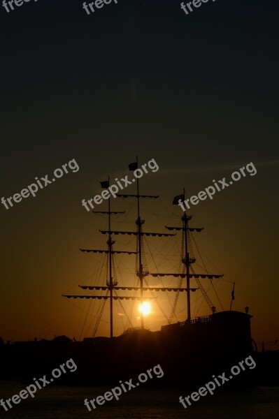 Ship The Evening Sun Pirate Ship Sunset Free Photos