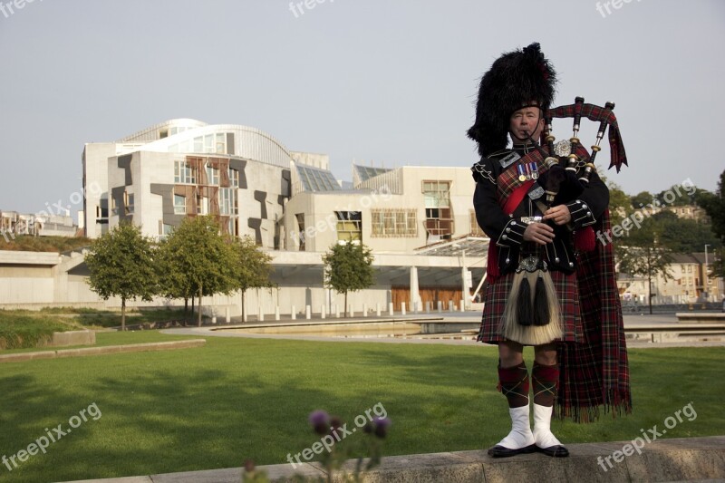 Scotland Piper Scottish Scottish Parliament Parliament