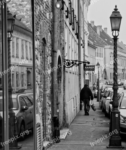 Street Alone Home Lonely People